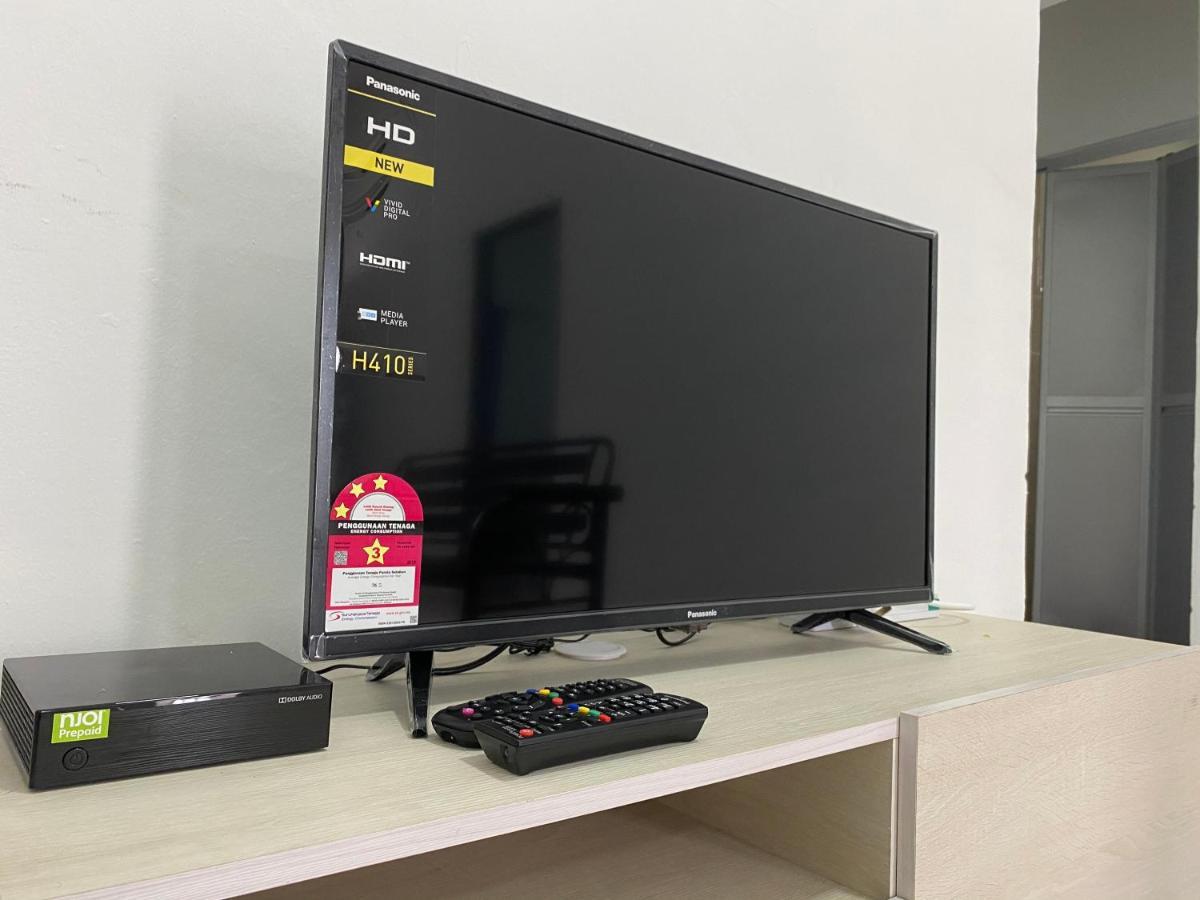 Cempaka Homestay Parit Raja Εξωτερικό φωτογραφία